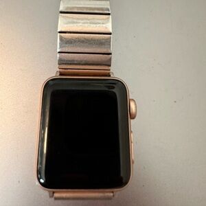 Apple Watch. 3 Series.